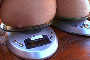人妖插裸女 Porn