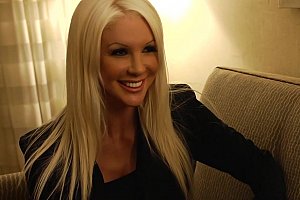 Femdom女王鞭打 Porn