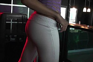 日本裸体老师性毛茸茸free Porn